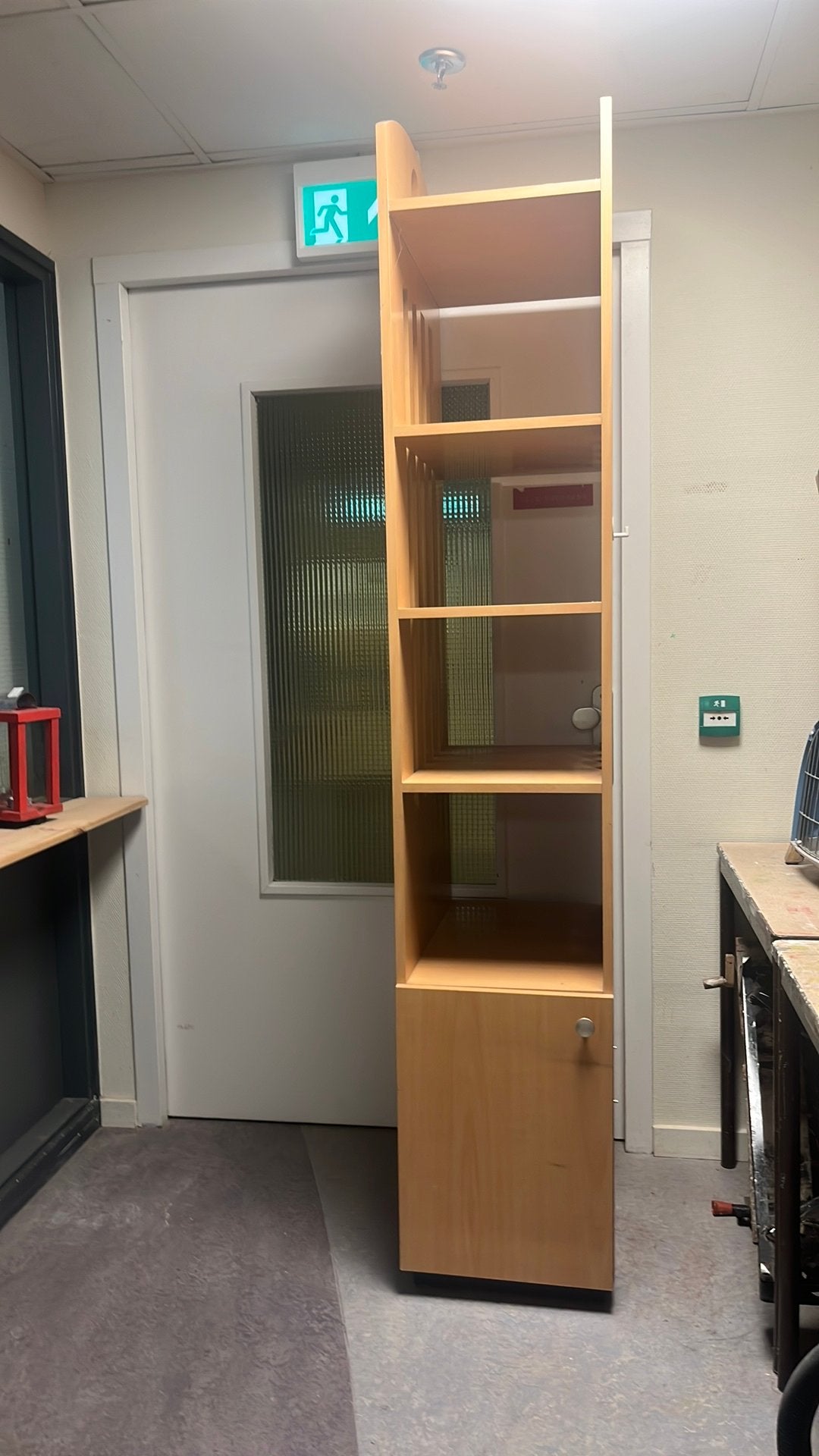 Kast met planken. GRATIS!!, Ophalen, Gebruikt, Complete sauna