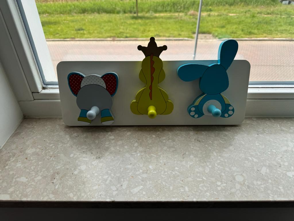 Leuke Kinderkapstok met Dierenfiguren, Huis en Inrichting, Woonaccessoires | Kapstokken, Ophalen, Gebruikt, Minder dan 100 cm