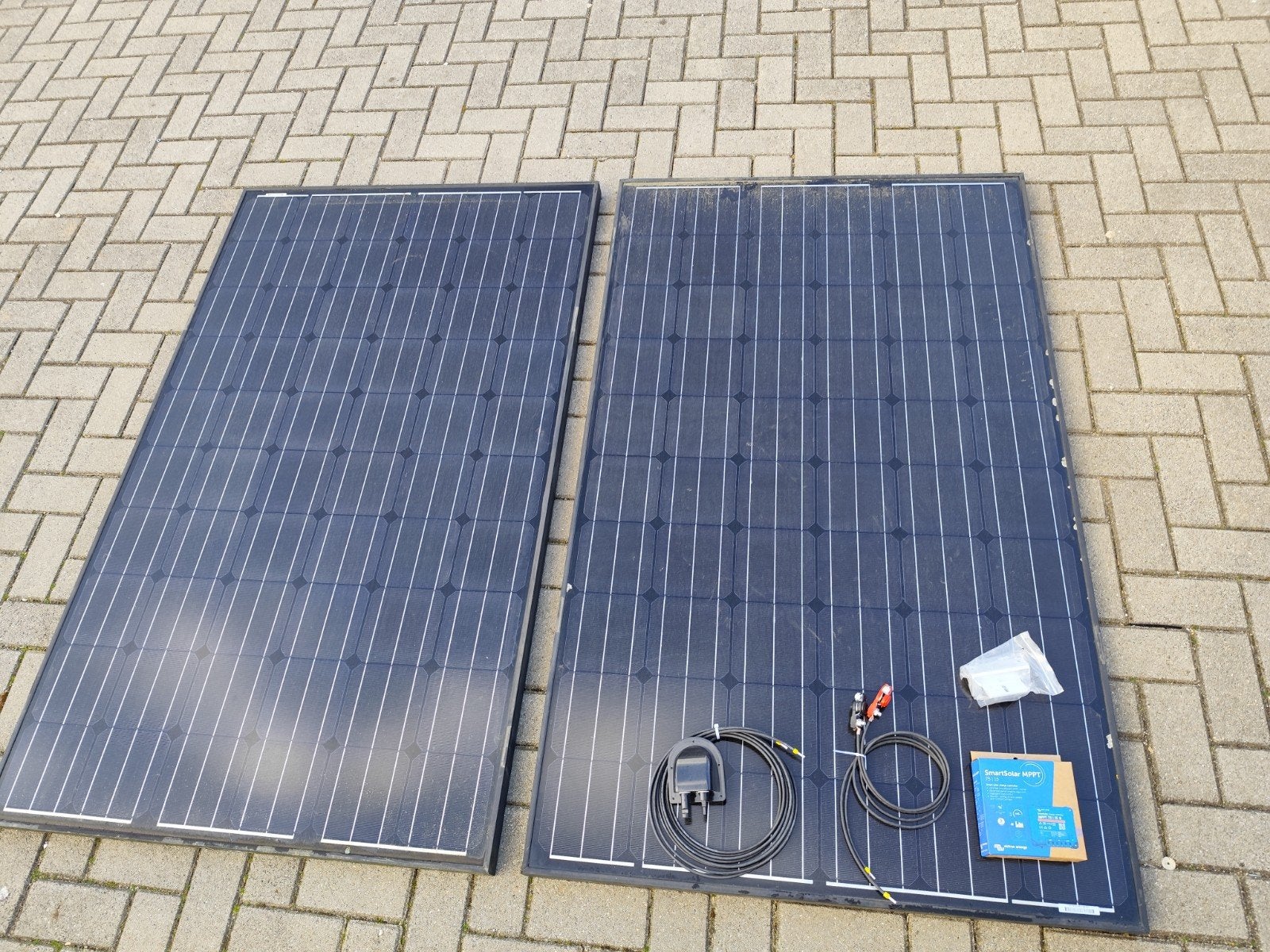 Off-grid zonnepaneel set 2x190watt met Victron 100/20, Ophalen