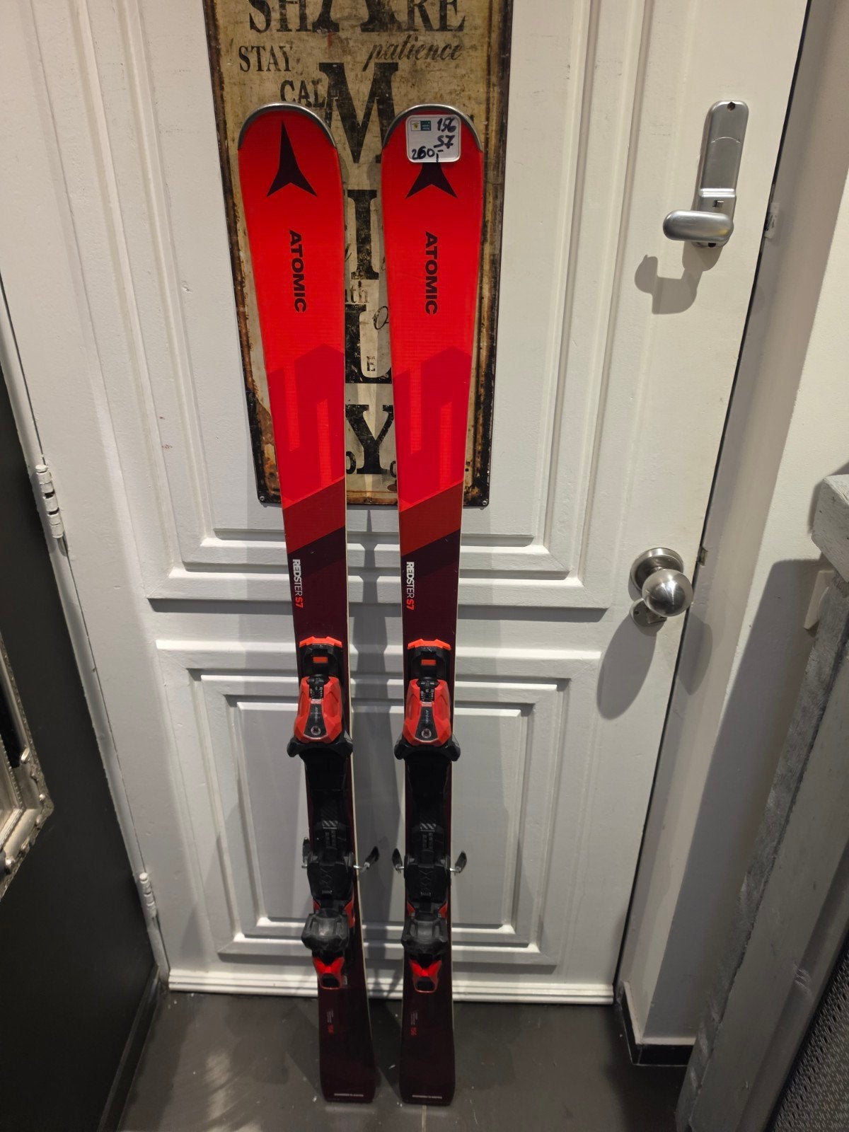 156cm ATOMIC REDSTER S7 799€ 2025, 140 tot 160 cm, Ophalen of Verzenden, Zo goed als nieuw, Carve