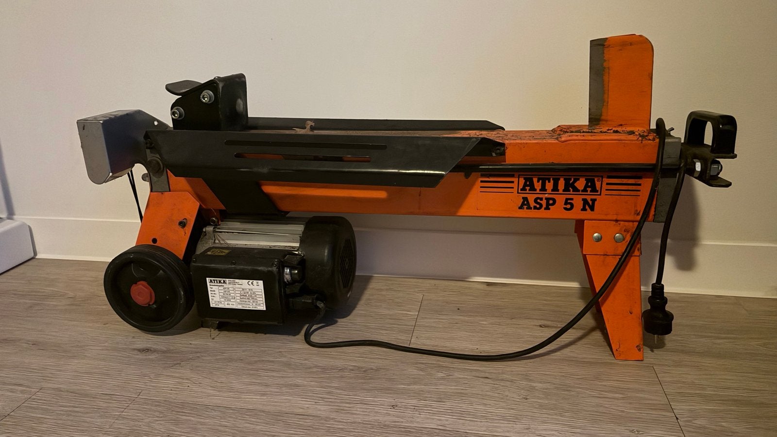 Atika ASP 5 N Houtklover - Elektrisch, Tuin en Terras, Ophalen, Gebruikt, Elektrisch, Liggend