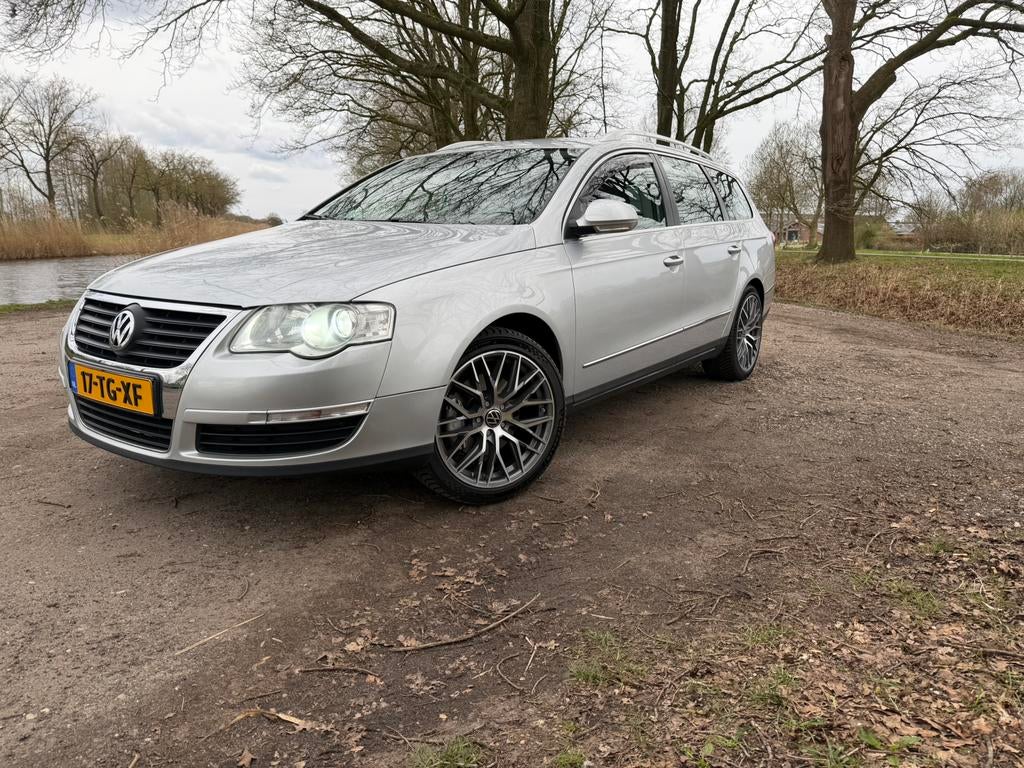 Volkswagen Passat 2.0 FSI 110KW Variant 2006 Grijs, Auto's, Voorwielaandrijving, Zwart, 4 cilinders, 1984 cc