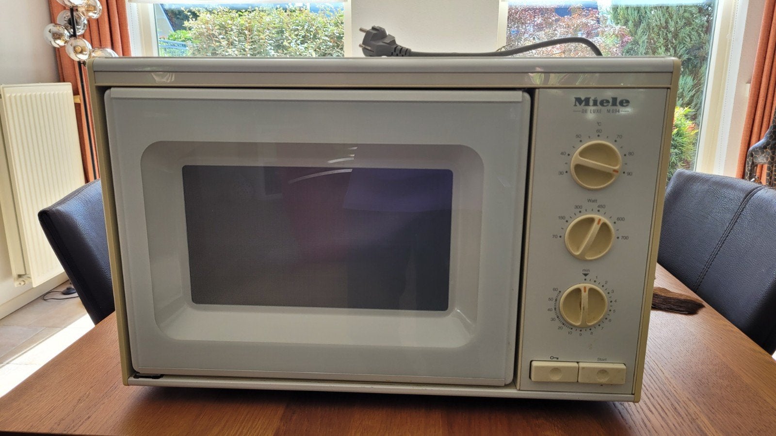Miele magnetron 700 W, Witgoed en Apparatuur, Ophalen, Gebruikt, Vrijstaand, Magnetron