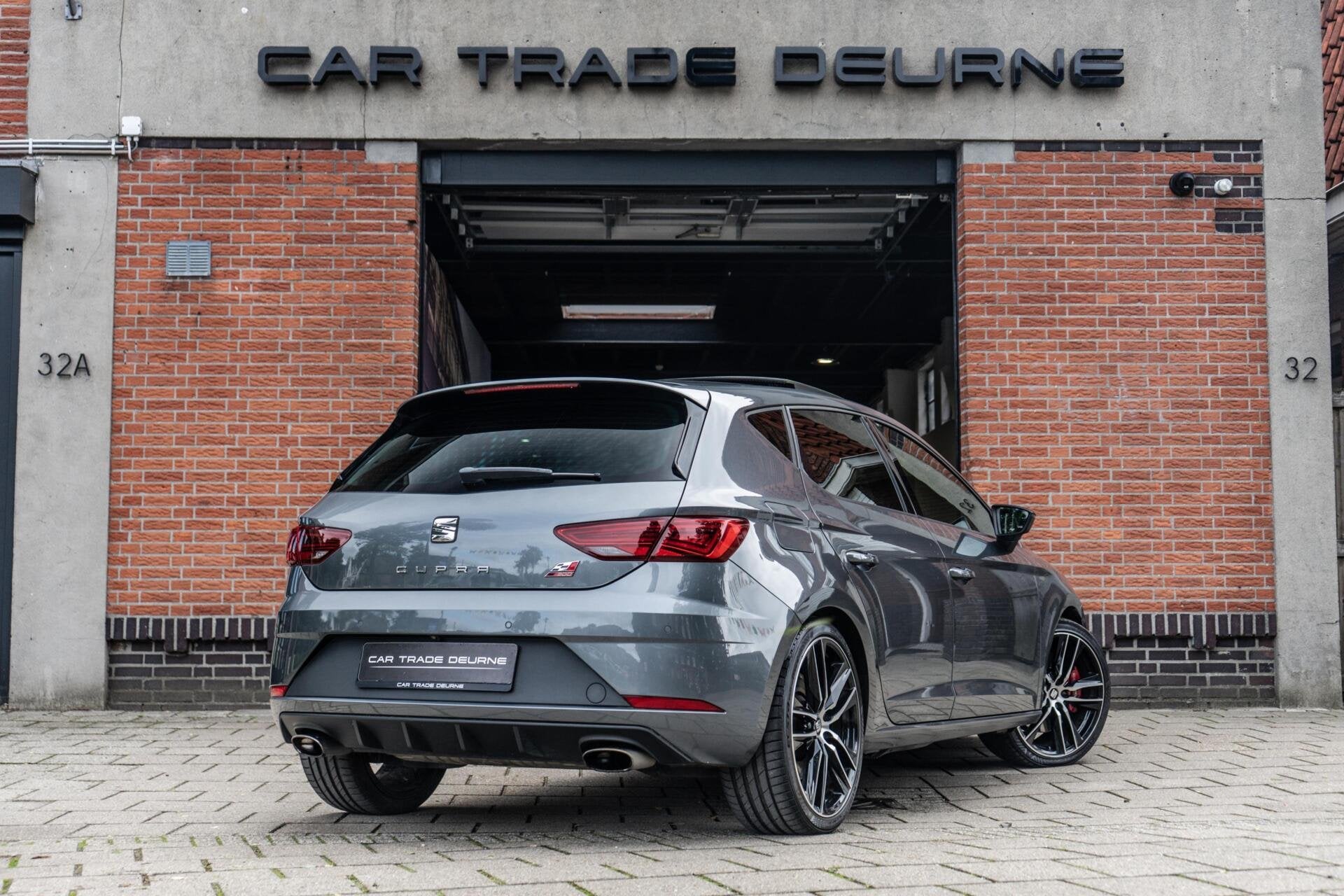 Seat Leon 2.0 TSI CUPRA 300 Pano / Beats / DCC, Auto's, 15 km/l, Gebruikt, Zwart, 4 cilinders