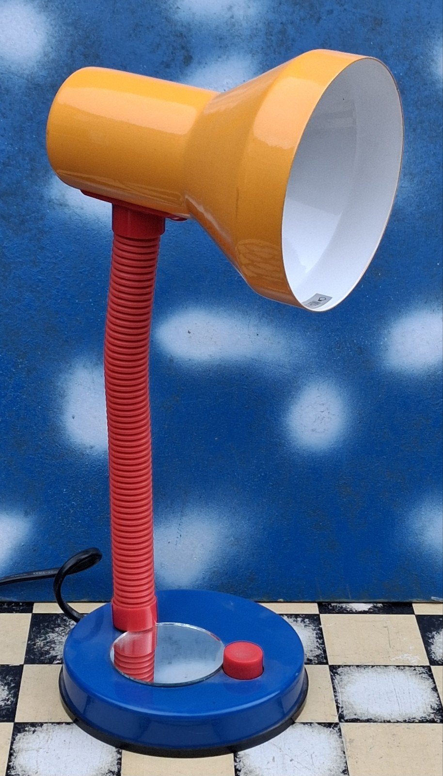 Tafellamp.  MEMPHIS Style.  1995. 30 cm., Ophalen, Overige merken, 30 cm, Overige stijlen