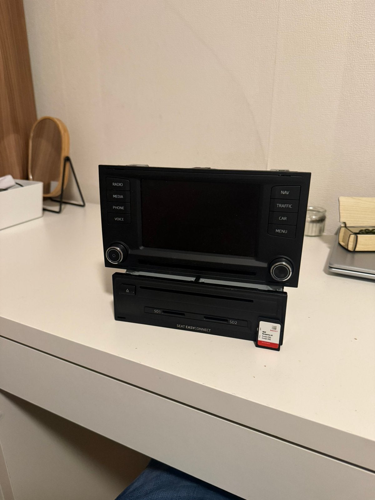 Seat leon F5 EasyConnect multimedia scherm, Auto diversen, Autoradio's, Ophalen, Zo goed als nieuw
