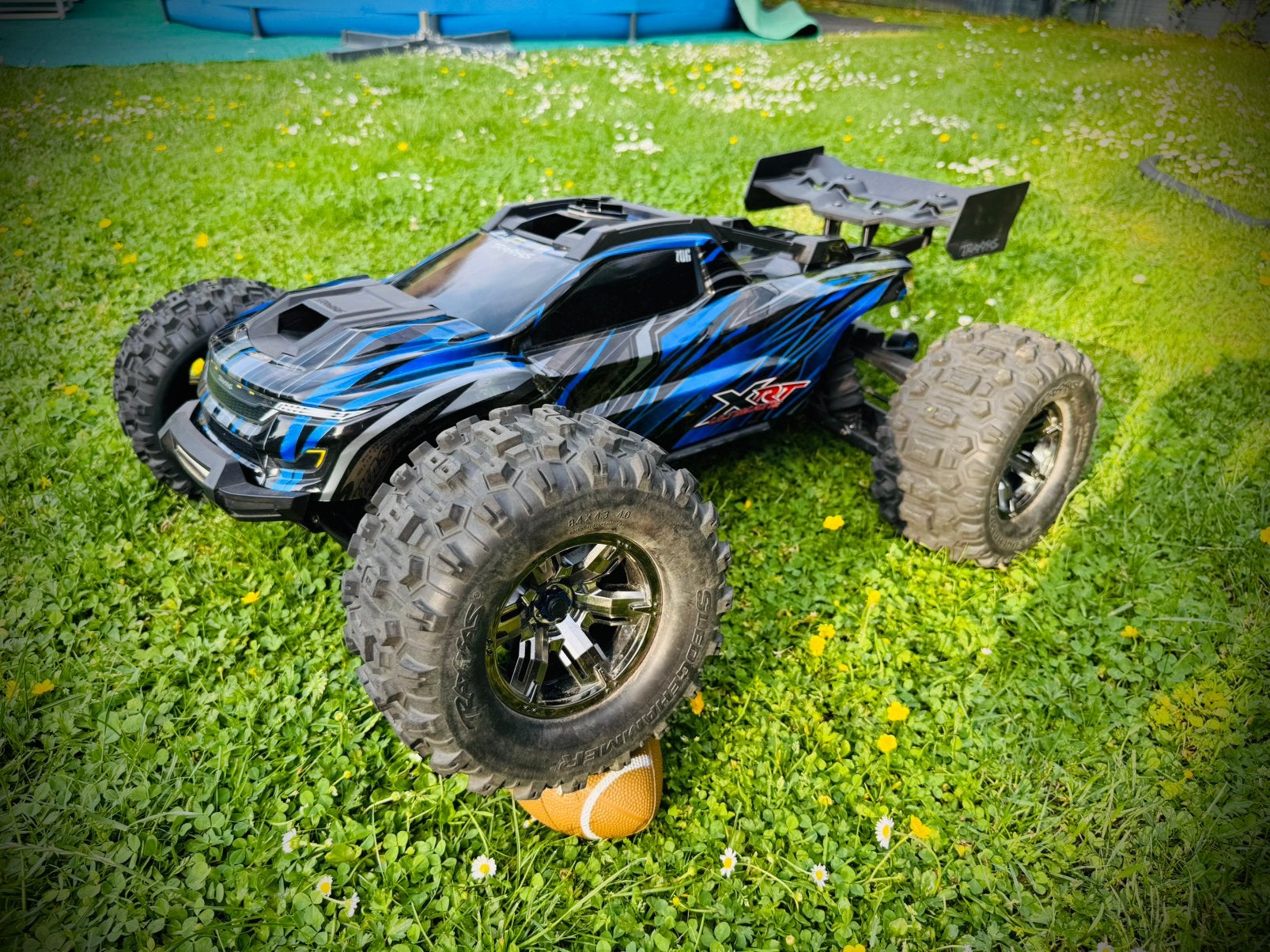 Traxxas XRT Ultimate Blau TOP Light GPM Racing Belted, Hobby en Vrije tijd, Modelbouw | Radiografisch | Auto's, Ophalen, Zo goed als nieuw