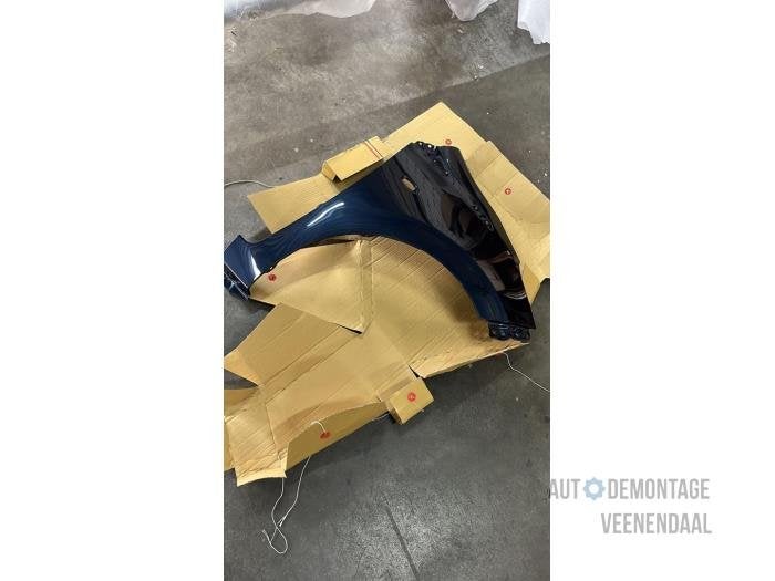 Scherm rechts-voor van een Peugeot 108 (ELB), -, -, Nieuw, Ophalen of Verzenden
