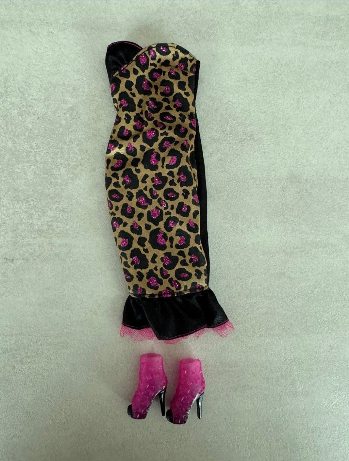 Barbie kleding setje met schoentjes, Verzamelen, Ophalen of Verzenden, Gebruikt, Kleertjes