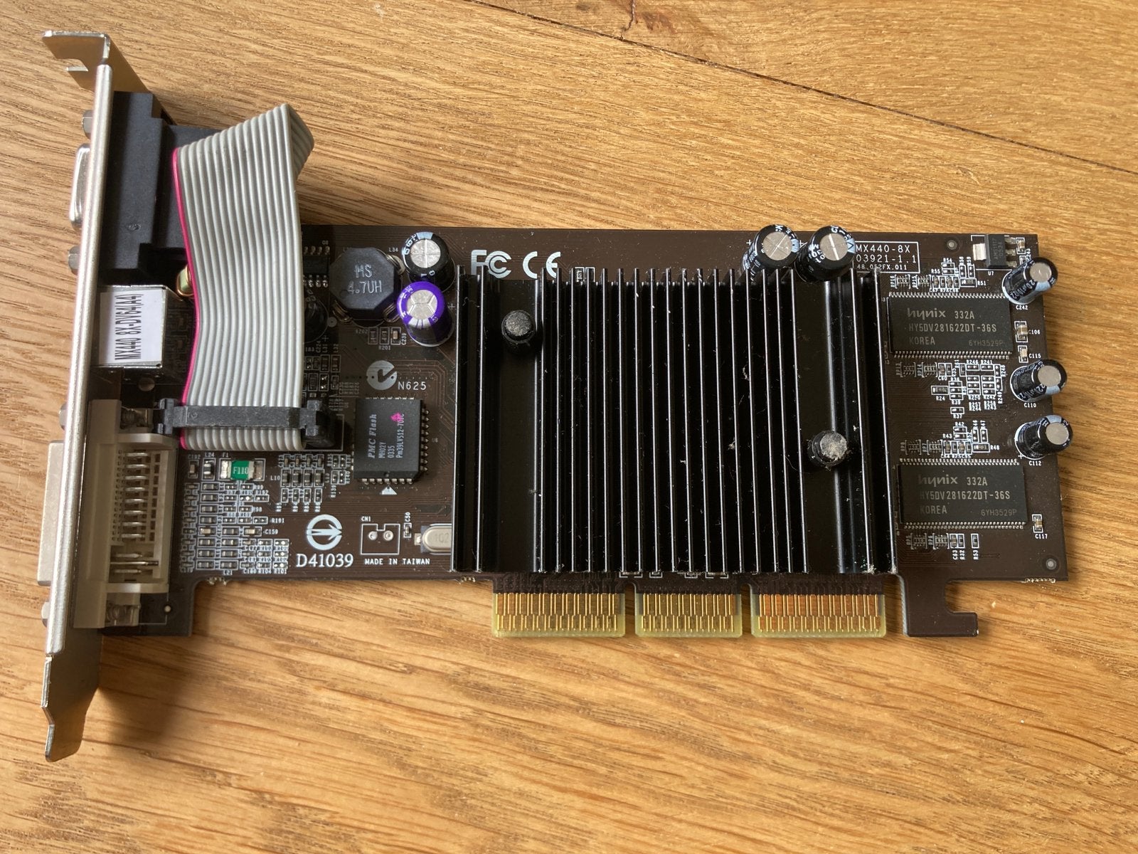 MX440-8 64Mb AGP videokaart met VGA, Svideo en DVI, Computers en Software, Videokaarten, Gebruikt, Overige soorten, Ophalen of Verzenden