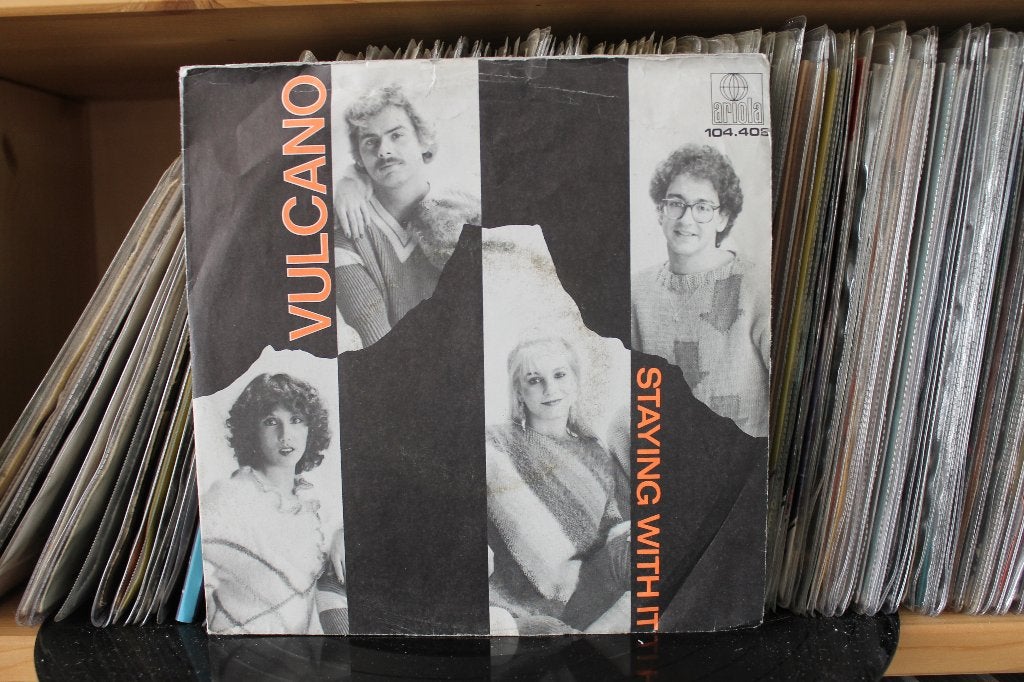 7" Single Vulcano - Staying With It / Heaven So Blue, Cd's en Dvd's, Gebruikt, 7 inch, Ophalen of Verzenden, Pop