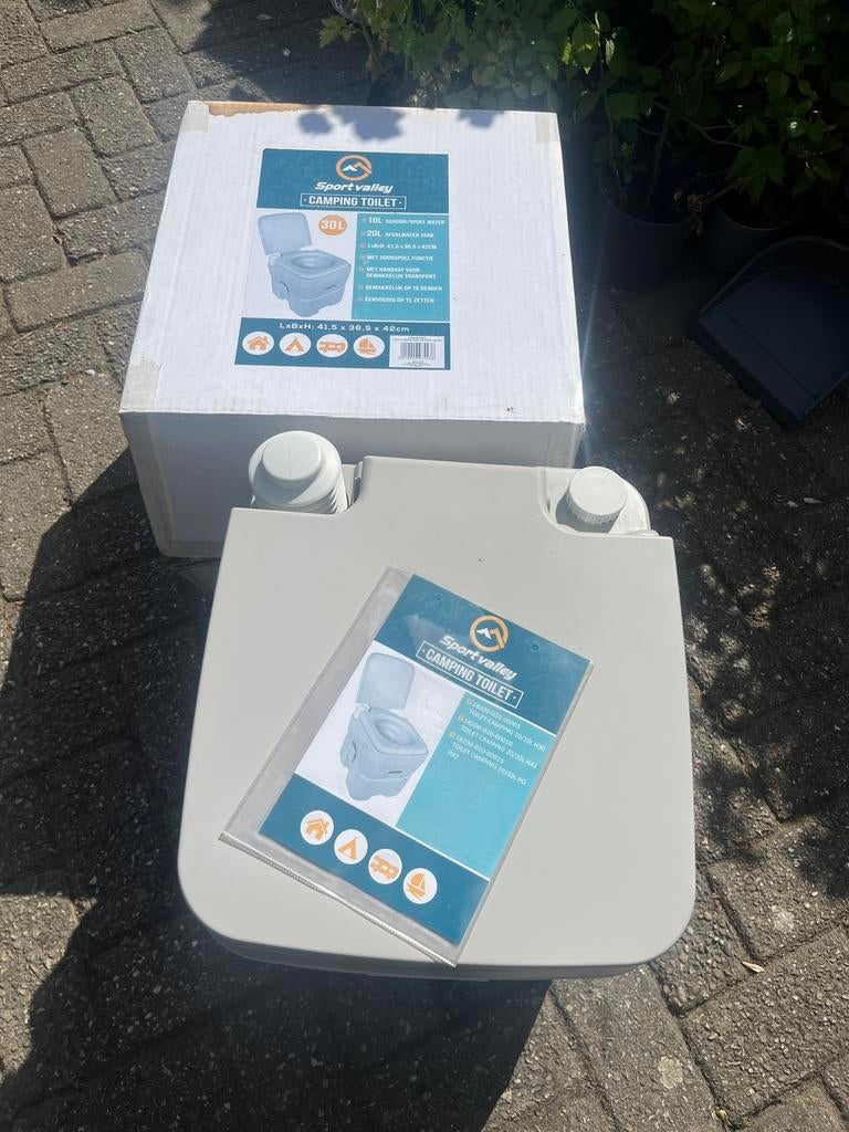 Camping toilet met toebehorende artikelen, Ophalen, 100 kg of meer, Zo goed als nieuw, Personenweegschaal