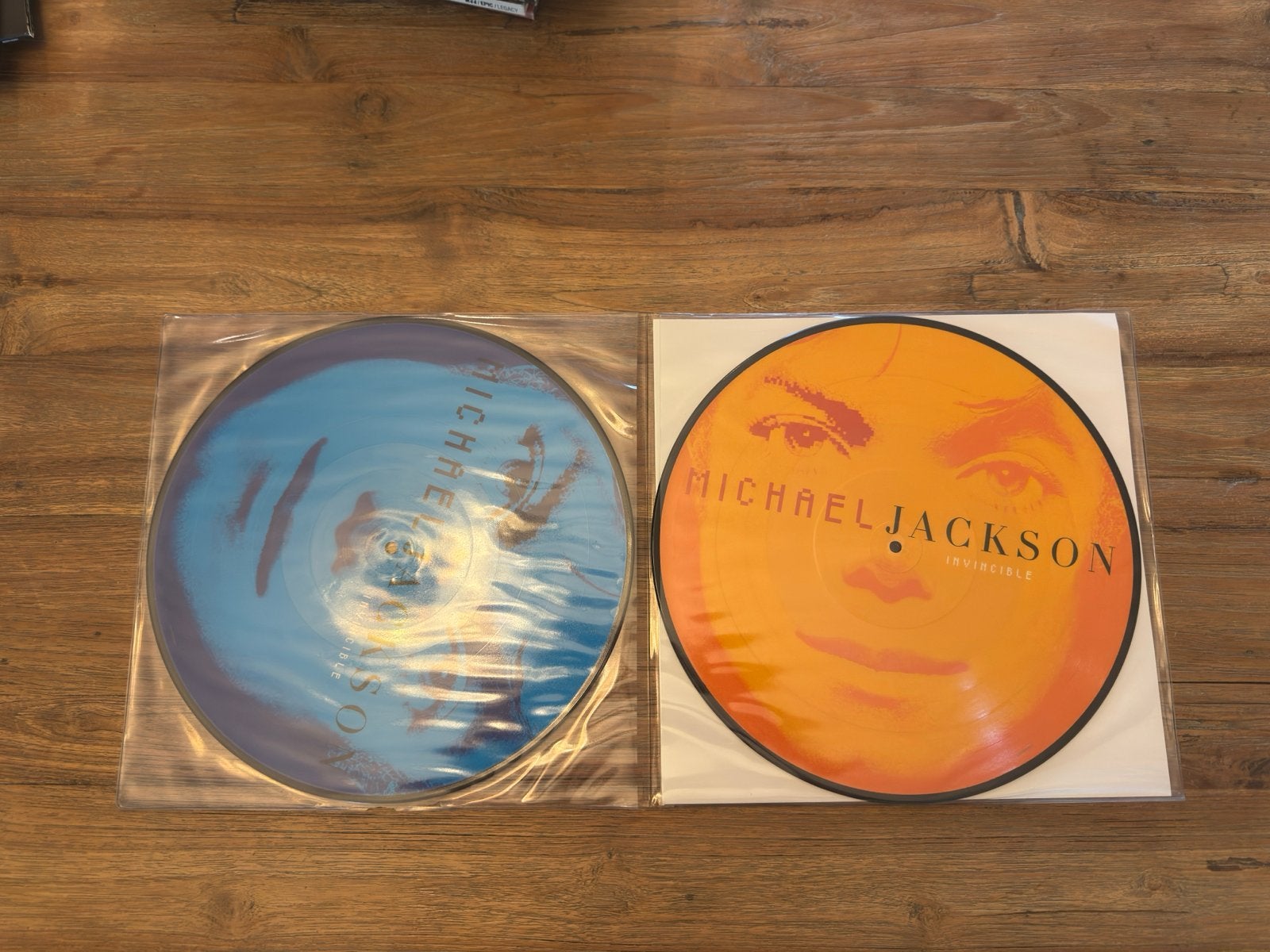 Michael Jackson - Invincible Picture Disc LP Set, LP, Pop, Ophalen of Verzenden, Zo goed als nieuw