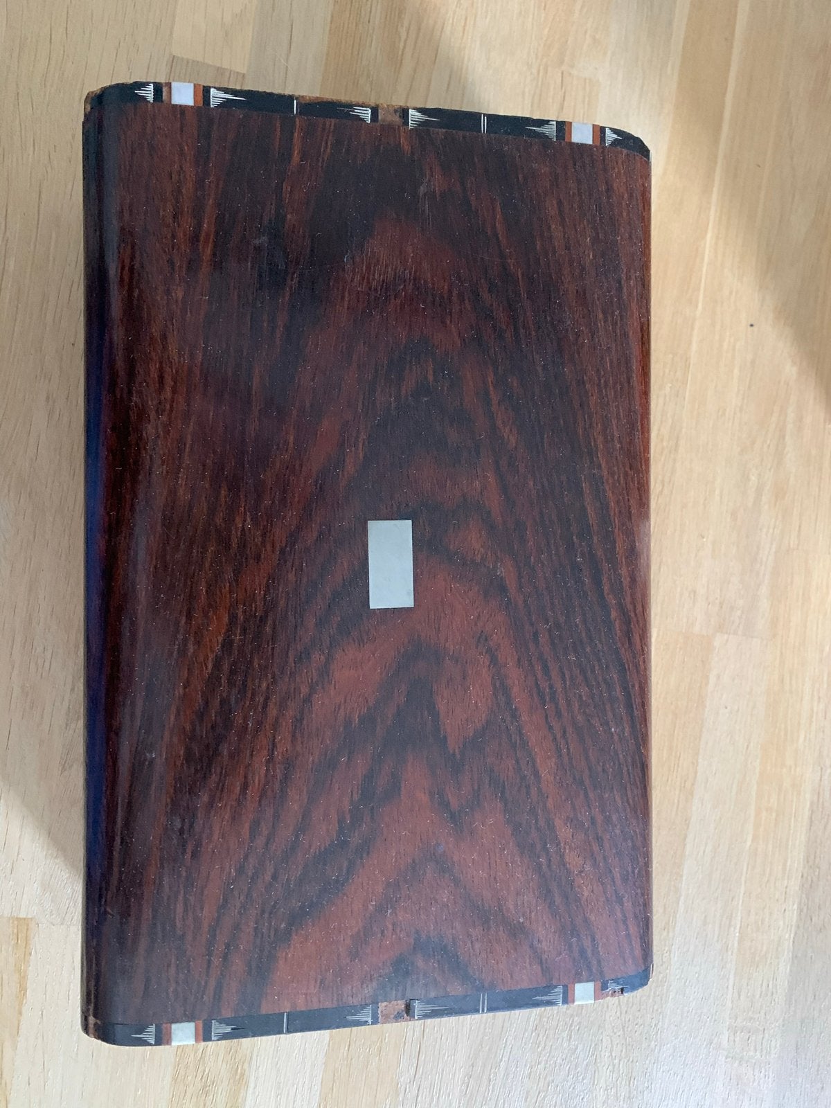 Antieke houten naaidoos met inhoud, Ophalen