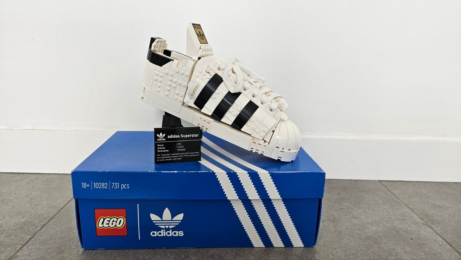 LEGO Adidas Originals Superstar Sneaker (10282), Lego, Ophalen of Verzenden, Zo goed als nieuw, Inclusief accessoires