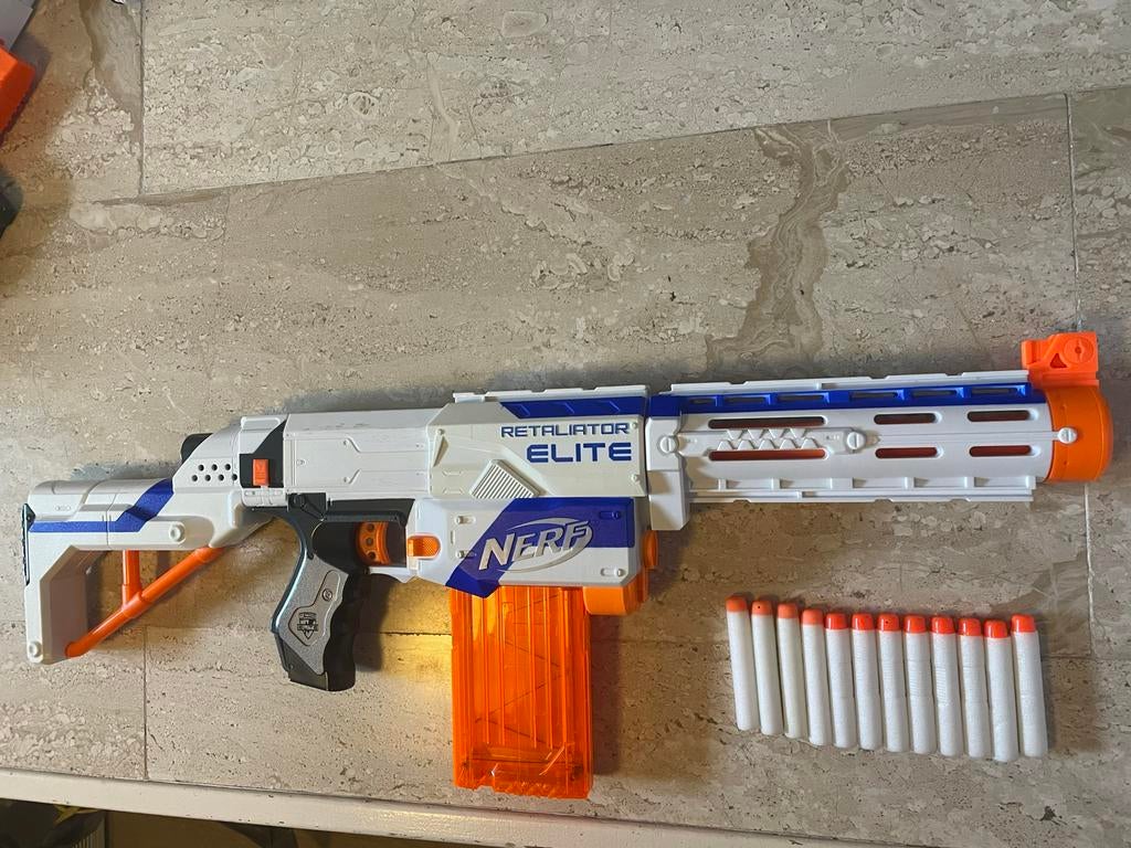 Nerf Retaliator Elite Blaster met 12 darts, Ophalen of Verzenden, Gebruikt, Jongen of Meisje
