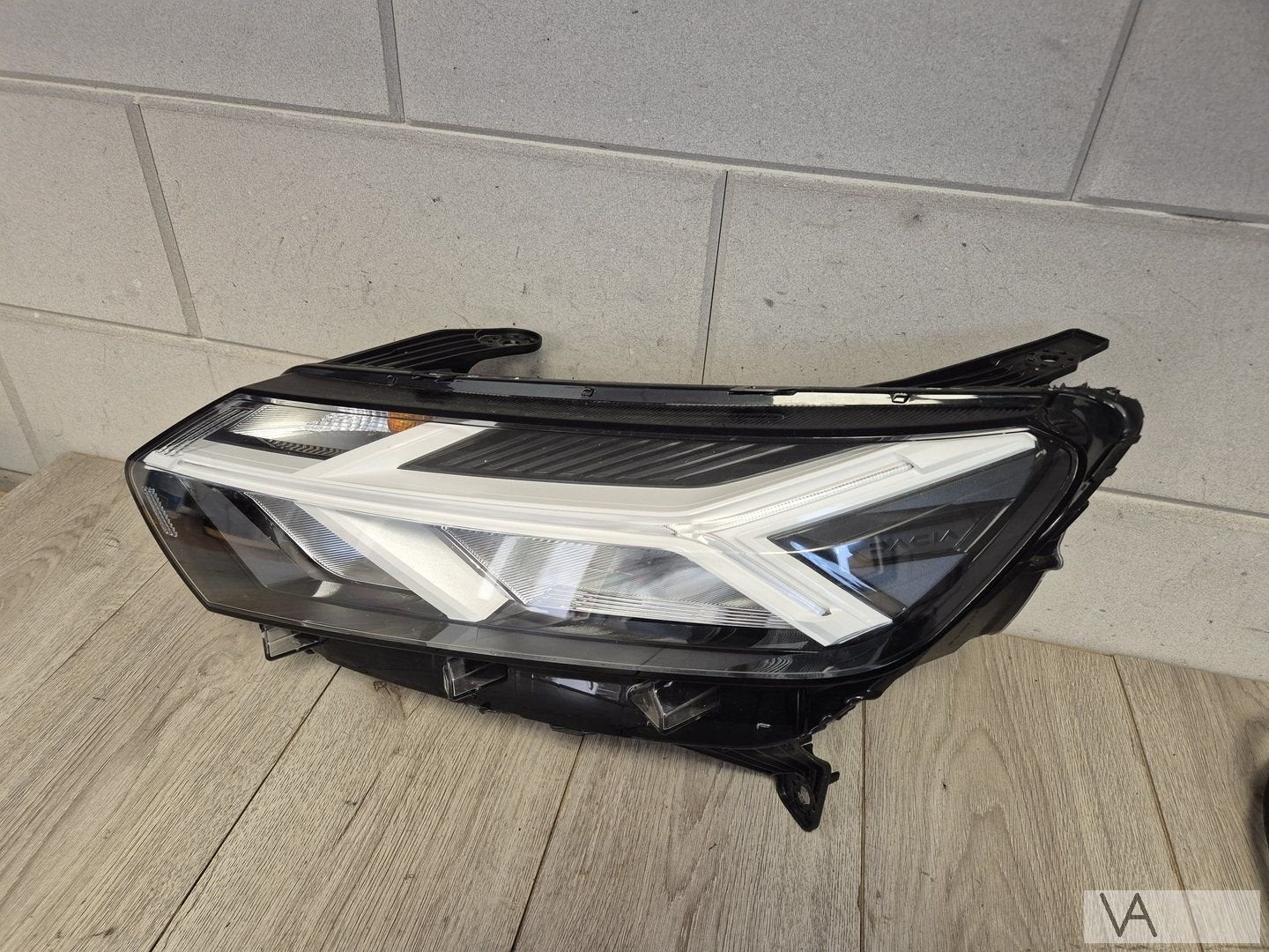 Dacia Sandero Jogger koplamp LED links 260602561r vanaf 2020, Dacia, Gebruikt, -, -