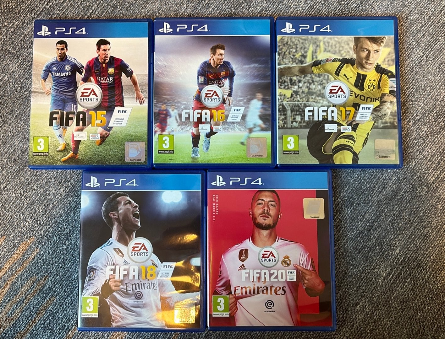 Fifa 15, fifa 16, fifa 17, fifa 18, fifa 20 playstation 4, Spelcomputers en Games, Ophalen of Verzenden, Zo goed als nieuw