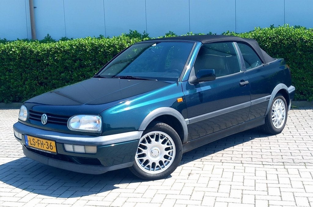 VOLKSWAGEN Golf 2.0 CABRIOLET 85KW Avantgarde, Auto's, Beige, 116 pk, Handgeschakeld, Groen