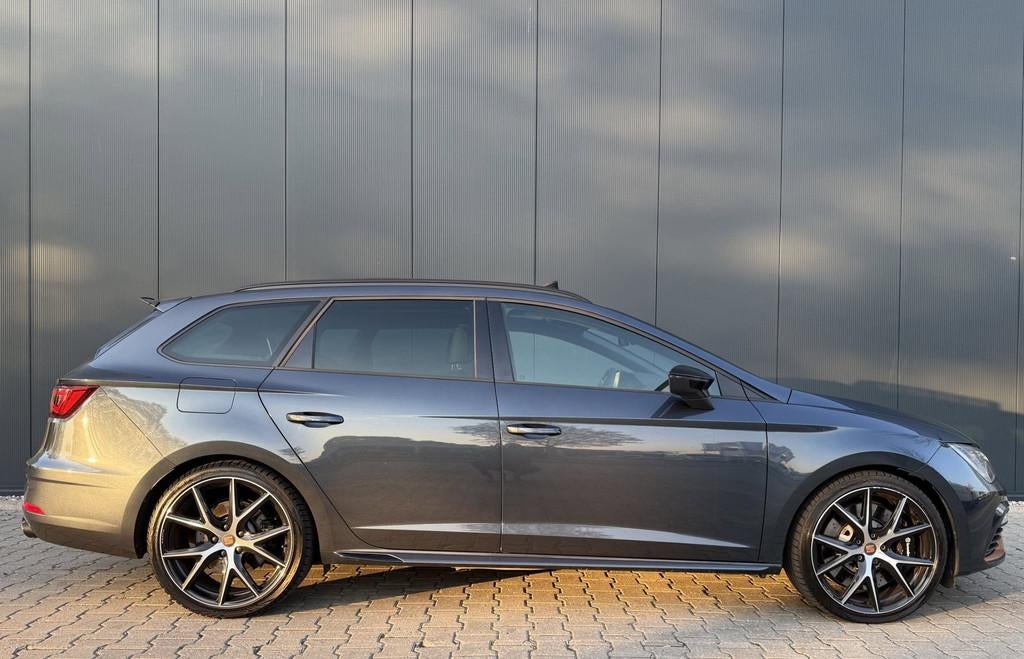 Seat Leon ST 2.0 TSI CUPRA 300 4DRIVE | Pano | Full Link | V, Automaat, Gebruikt, 4 cilinders, 1984 cc