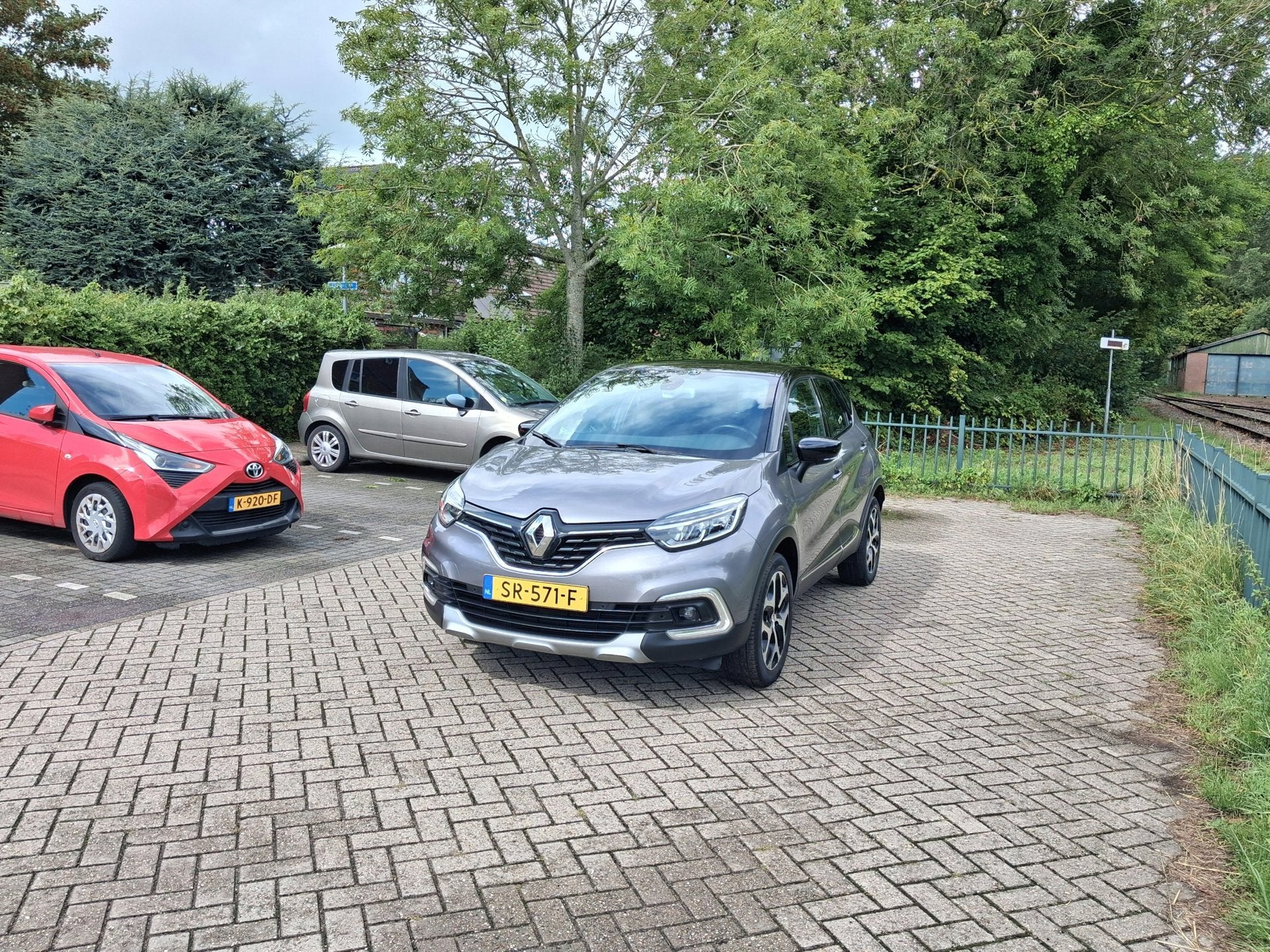 Foto 4 van Renault Captur 0.9 TCe Intens LED clima Navi pdc lage km ALL