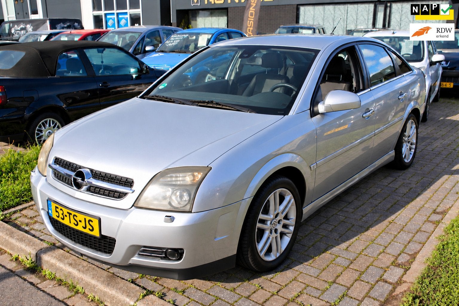 Opel Vectra GTS 1.8-16V Elegance Xenon NAV Climate Cruise Le, Voorwielaandrijving, Gebruikt, 4 cilinders, 1290 kg