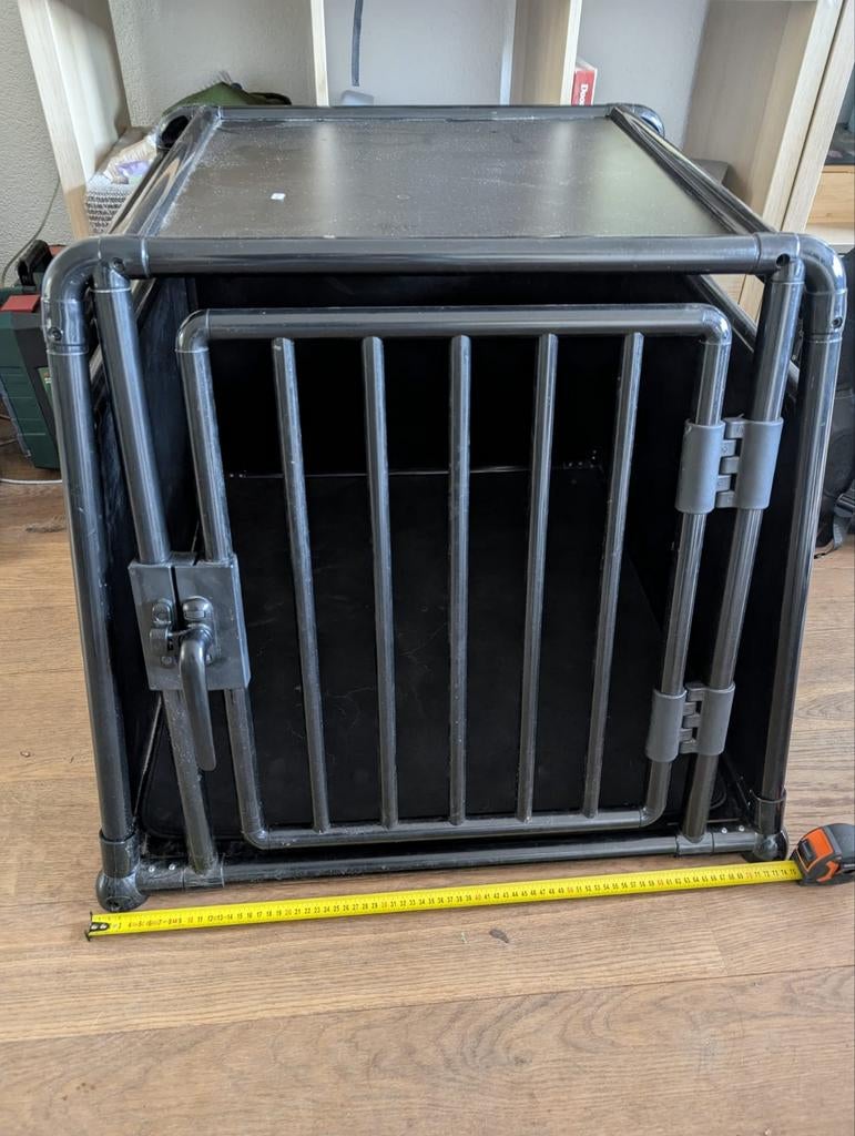 Hondenbench Auto, geschikt voor middel tot grote hond, Ophalen, Zo goed als nieuw, 75 tot 110 cm, 65 tot 100 cm