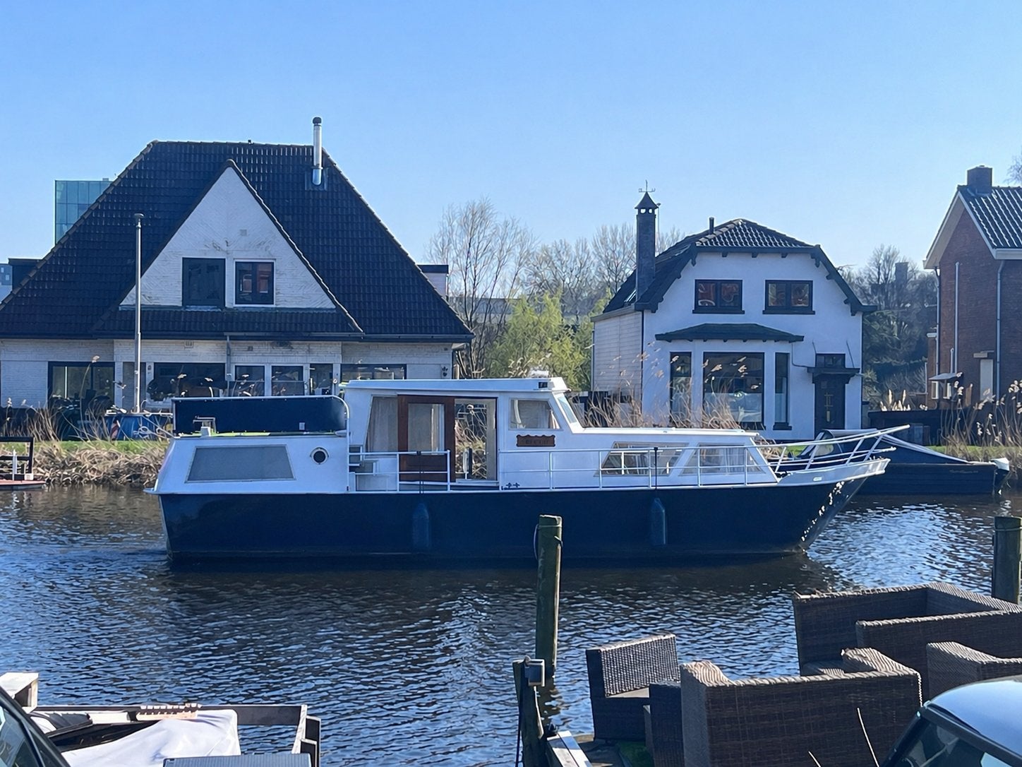 Landmankruiser 10.30m met Hanomag diesel, ligplaats mogelijk, Eén persoon, Ticket of Toegangskaart