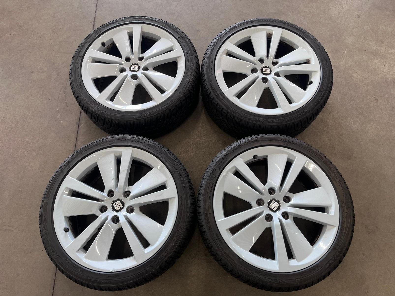 18 inch orig. Seat Leon / VAG 5F ALU WINTERSET 7.0mm, Ophalen, 18 inch, Gebruikt, Banden en Velgen