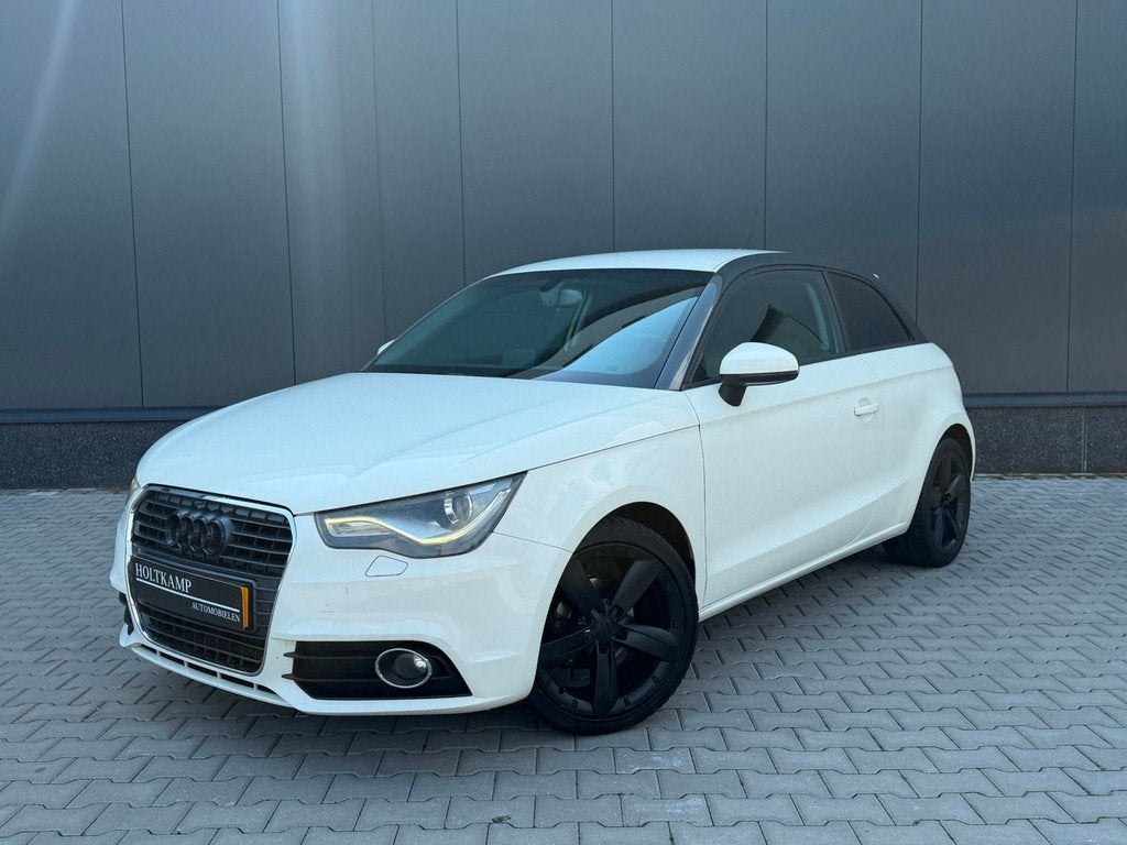 Audi A1 1.2 TFSI Attraction Pro Line | AIRCO | BLUETOOTH | S, Auto's, Audi, Voorwielaandrijving, 86 pk, Zwart, 4 cilinders