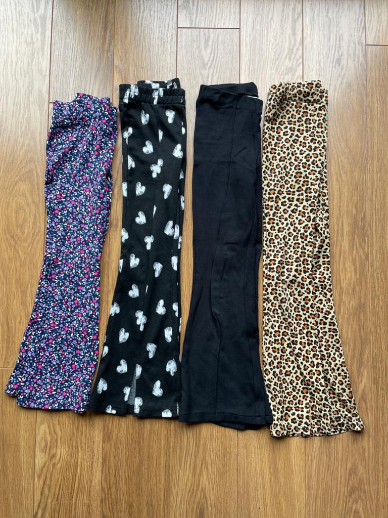 4 Meisjes Flare Broeken - Diverse Prints & Merken, Kinderen en Baby's, Kinderkleding | Maat 134, Gebruikt, Meisje, Broek, Ophalen