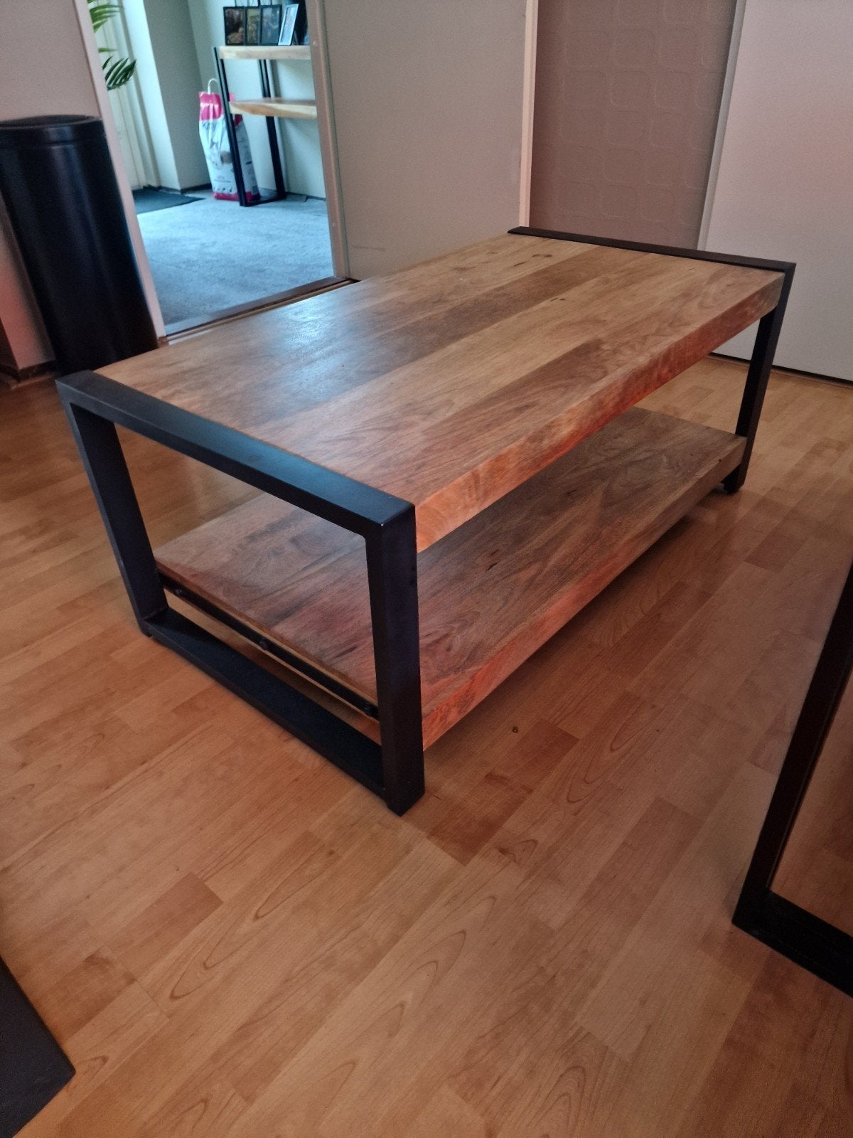 Salontafel industrieel mangohout en metaal, Overige houtsoorten, Gebruikt, 100 tot 150 cm, Industrieel