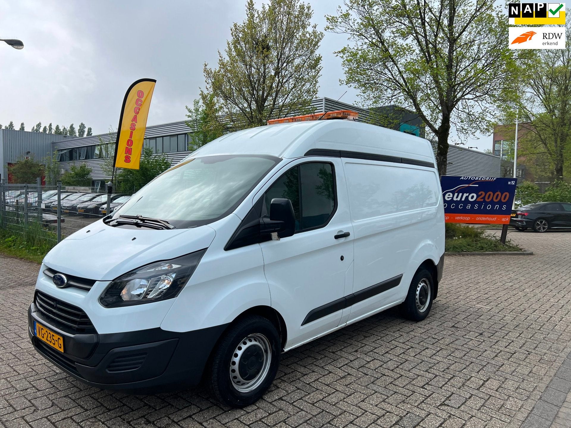 Ford Transit Custom 290 2.2 TDCI Ambiente - AIRCO - 6 BAK !, Voorwielaandrijving, Euro 5, Gebruikt, Zwart