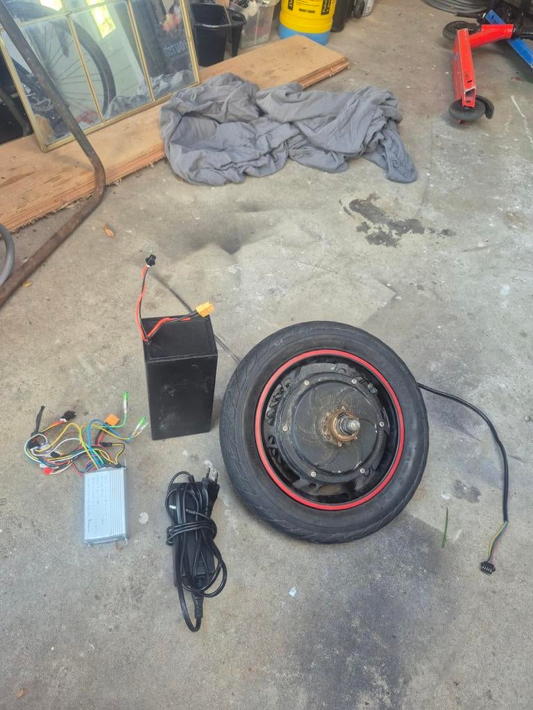 Elektrisch E-bike Wiel met Accu, Oplader en Controller, Ophalen of Verzenden