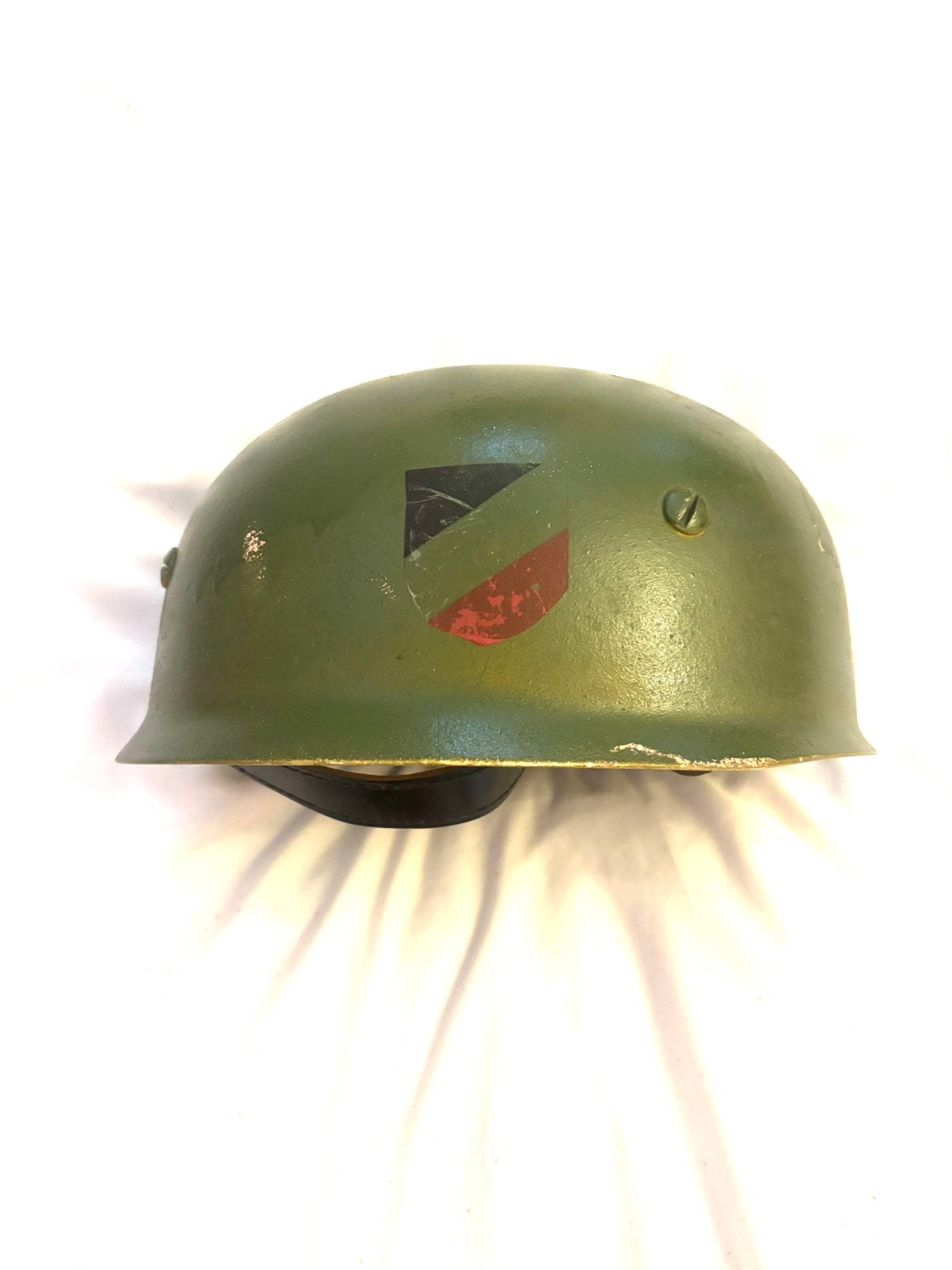FJ helm bgs? Repro wwIi ?, Ophalen of Verzenden, Luchtmacht, Duitsland, Helm of Baret