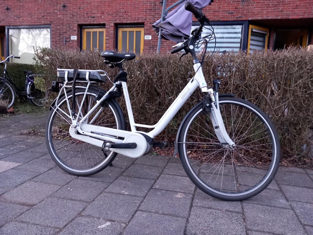 Batavus elektrische fiets - Wit, lage instap, Gebruikt, Batavus, Ophalen of Verzenden, 51 tot 55 cm