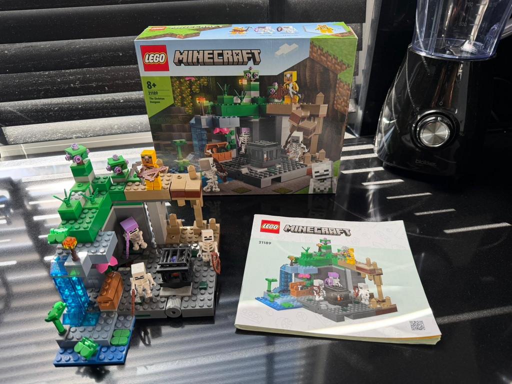 LEGO Minecraft 21189 - De Skeletkerker (Compleet), Minecraft, Lego, Ophalen of Verzenden, Zo goed als nieuw