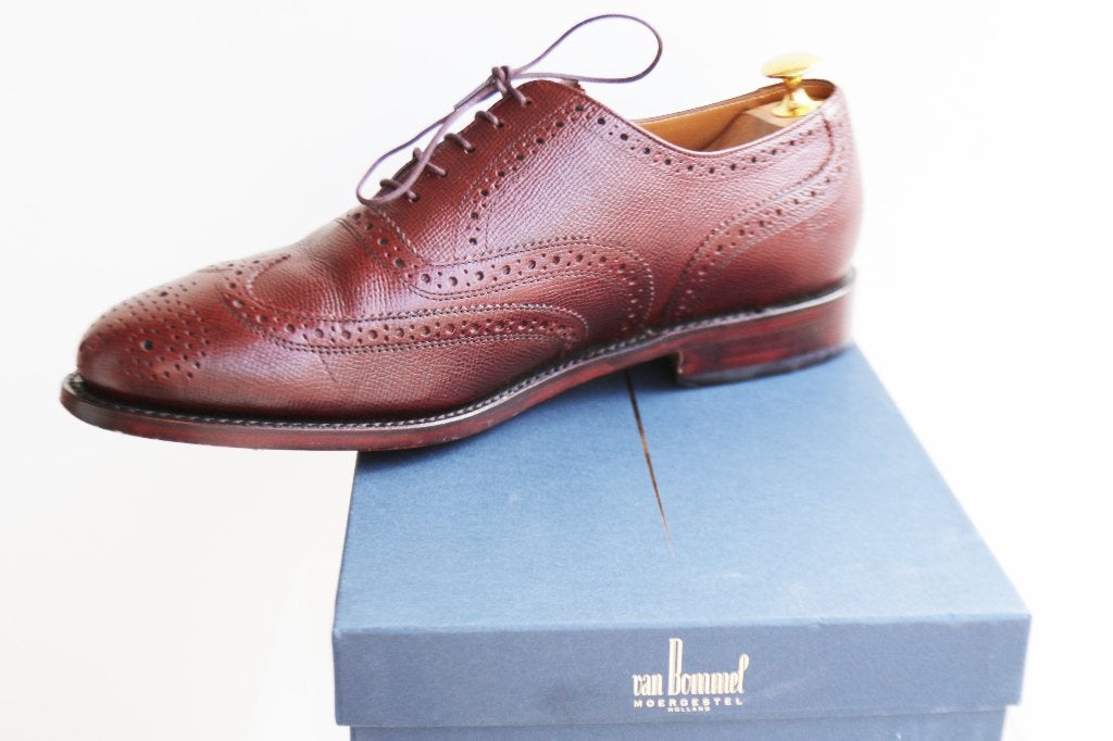 Klassieke Van Bommel brogues in de maat 10 H = 44 breed, Kleding | Heren, Bruin, Ophalen of Verzenden, Zo goed als nieuw, Van Bommel
