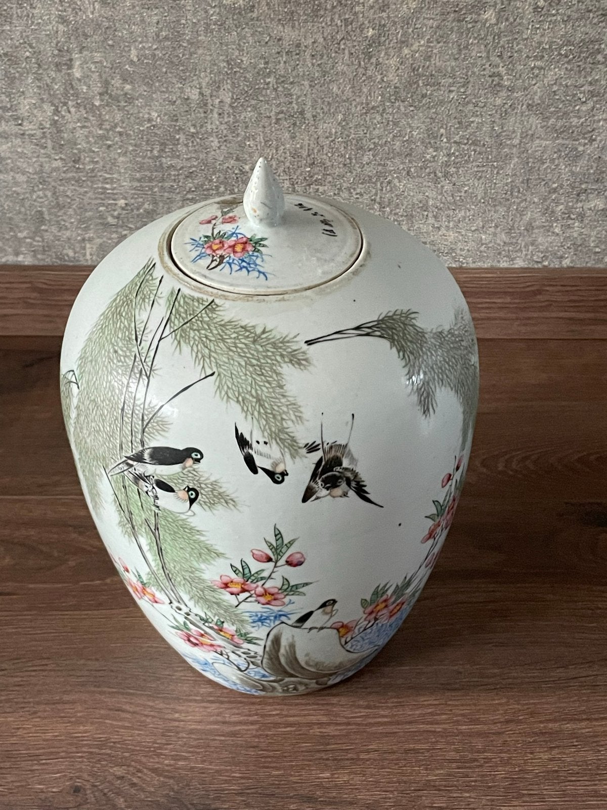 Antieke Chinese dekselpot met handgeschilderde decoratie, Ophalen