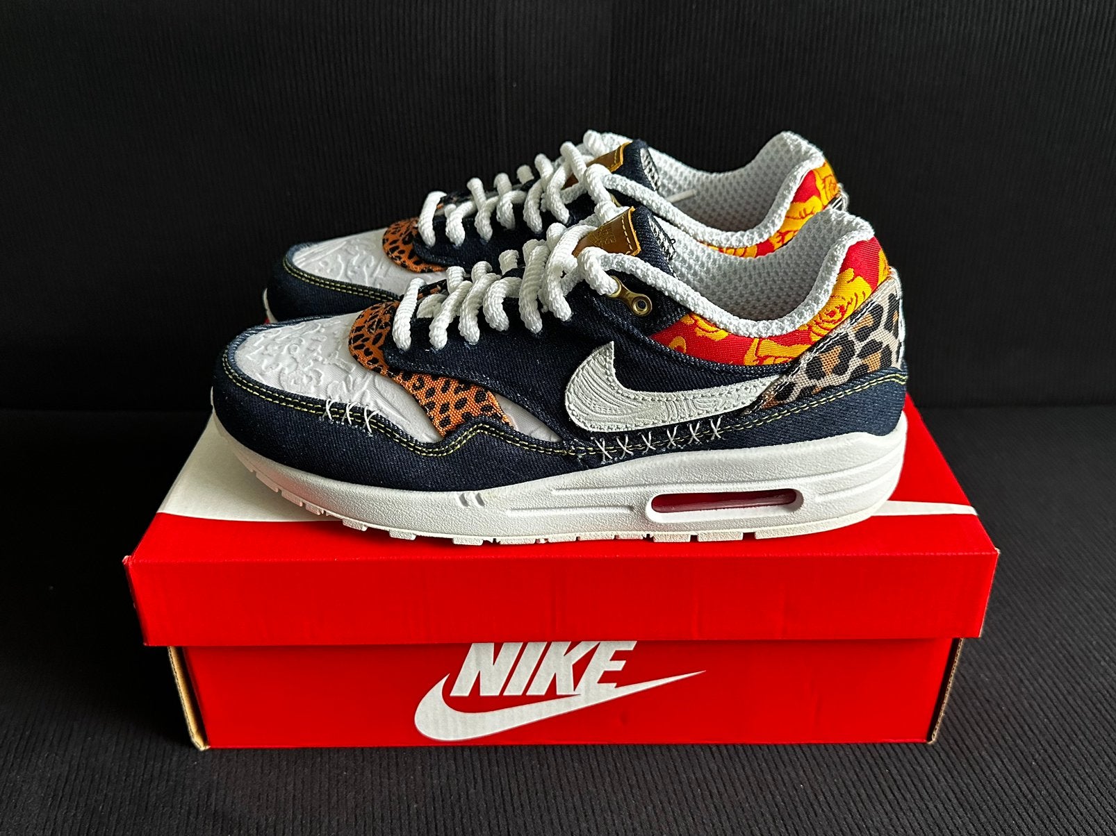 Nike Air Max 1 / “Denim Leopard” / Maat 43, Kleding | Heren, Schoenen, Blauw, Nieuw, Ophalen of Verzenden, Sneakers of Gympen