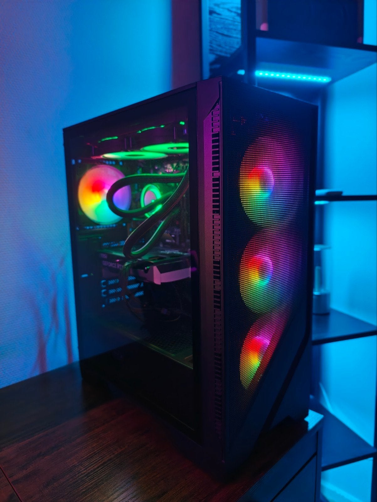 MSI Gaming PC Watergekoeld RTX 5060 Ryzen 5 1TB SSD 16GB ram, Ophalen, Zo goed als nieuw, Gaming, SSD