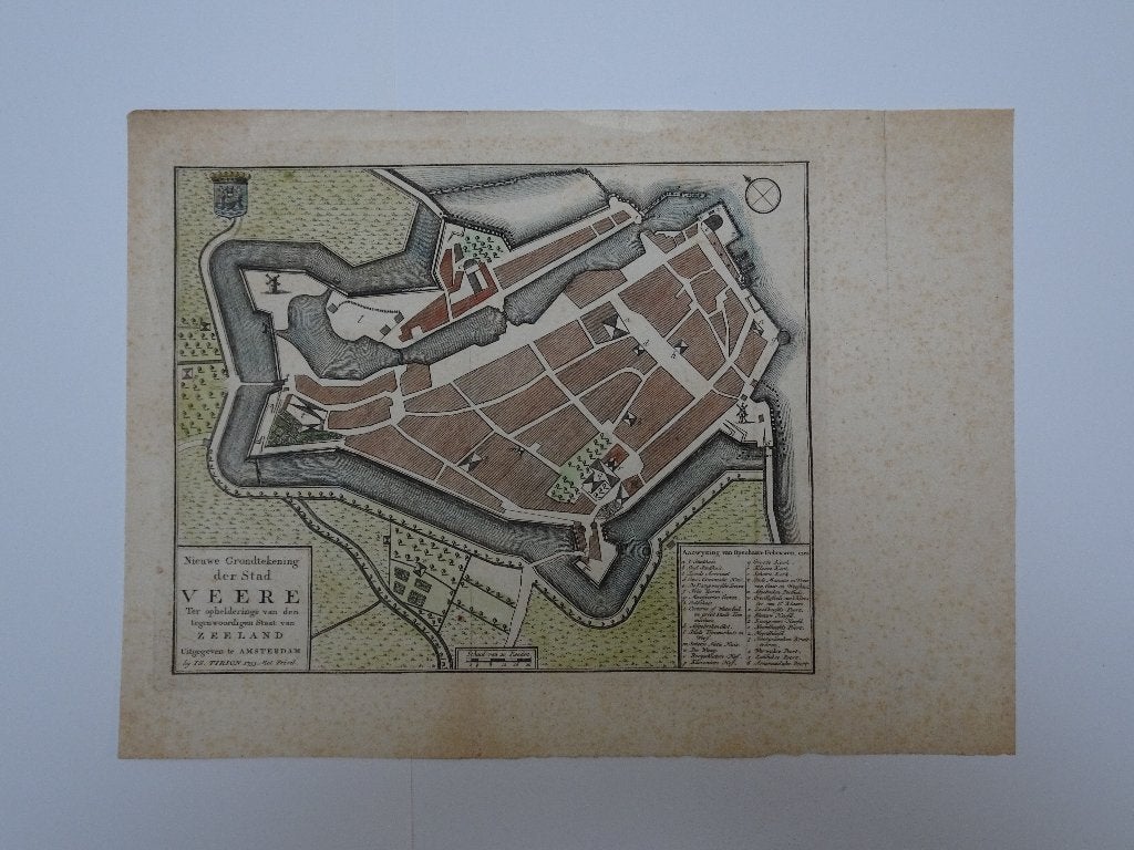 gravure kleur Nieuwe grondtekening stad Veere, Tirion 1753, Verzenden, Cartografie, Gravure, 1700 - 1799