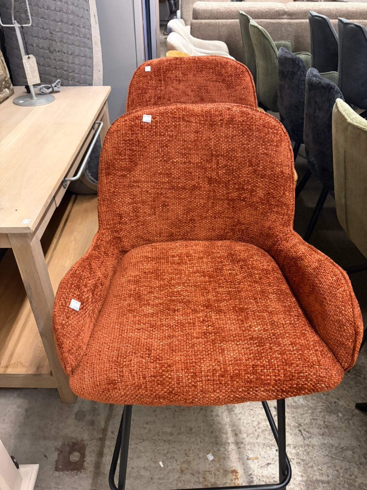 2 rood stoffen barkrukken €45,- p.s - Nieuw!, Ophalen, ., 60 tot 90 cm, .
