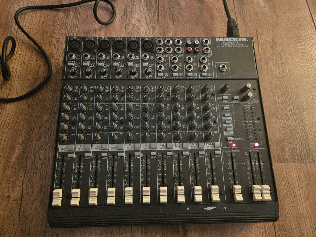 Mackie 1402VLZ PRO, Muziek en Instrumenten, Ophalen of Verzenden, Gebruikt, 10 tot 20 kanalen, Microfooningang