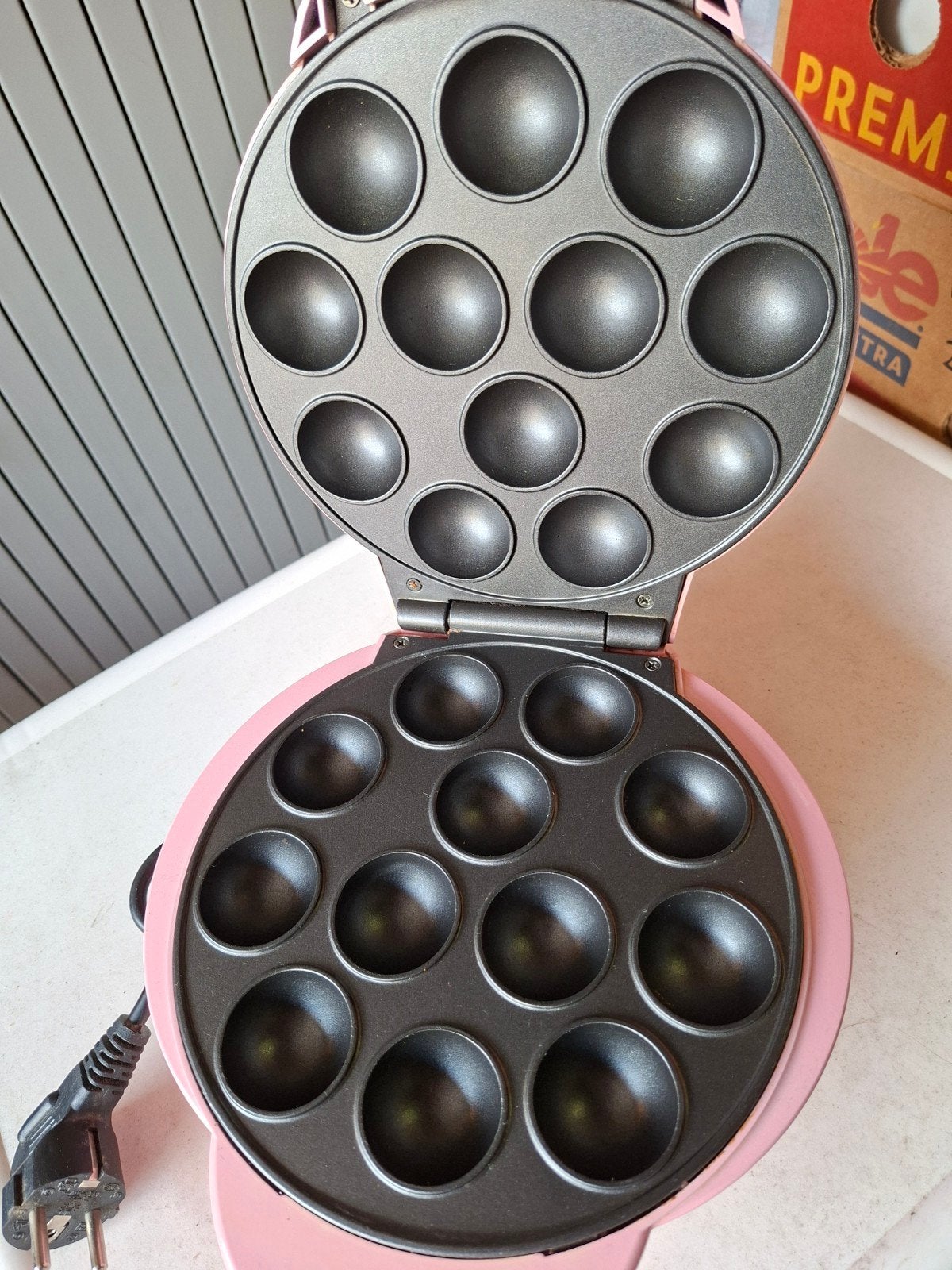 Tomado Cake Pop Maker - Roze, Witgoed en Apparatuur, Overige Witgoed en Apparatuur, Nieuw, Ophalen of Verzenden
