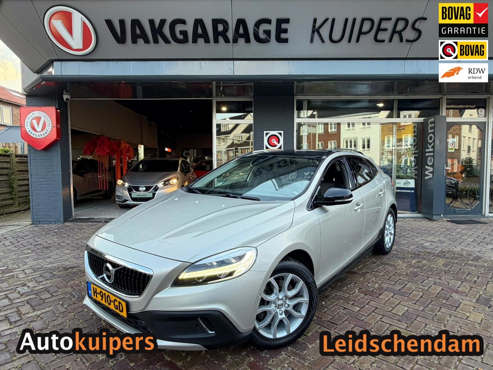 Volvo V40 Cross Country 1.5 T3 Polar+ Luxury, Auto's, Volvo, 12 maanden, 4 cilinders, 152 pk, Automatische klimaatregeling