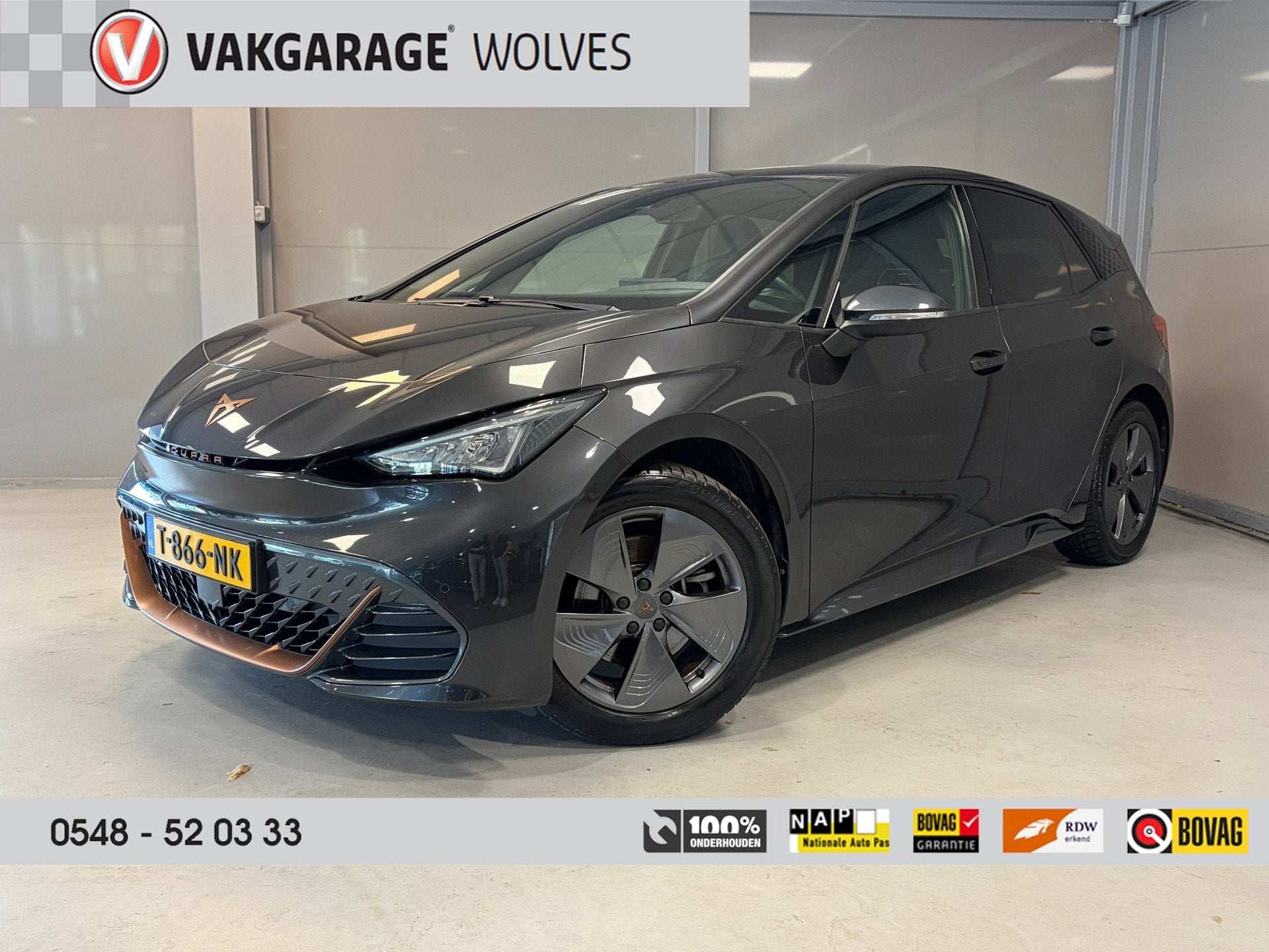 Cupra Born Essential 62 kWh | LED | CAR PLAY | 18" LM VELGEN, Auto's, Automaat, Achterwielaandrijving, Gebruikt, Zwart
