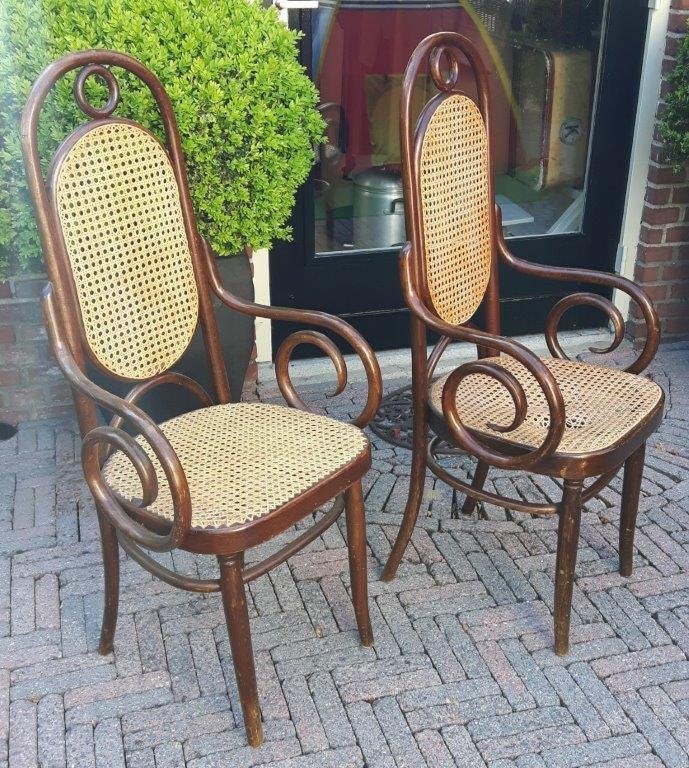 Set van 2 Vintage Thonet Stoelen met Rotan Zitting, Huis en Inrichting, Ophalen, Twee, Bruin, Onbekend