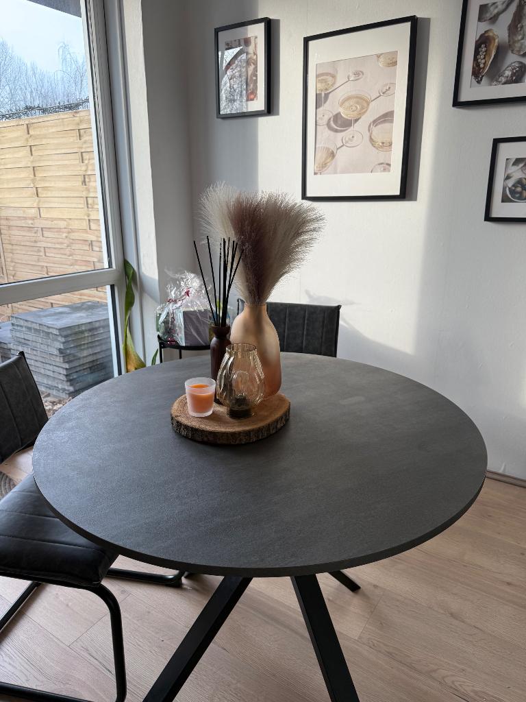 Grijze eettafel met stalen poten, Ophalen, Gebruikt, 50 tot 100 cm, 100 tot 150 cm