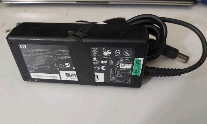 HP 65W Laptop Oplader - PPP009L. €17 incl verzenden, Ophalen of Verzenden, Gebruikt, HP